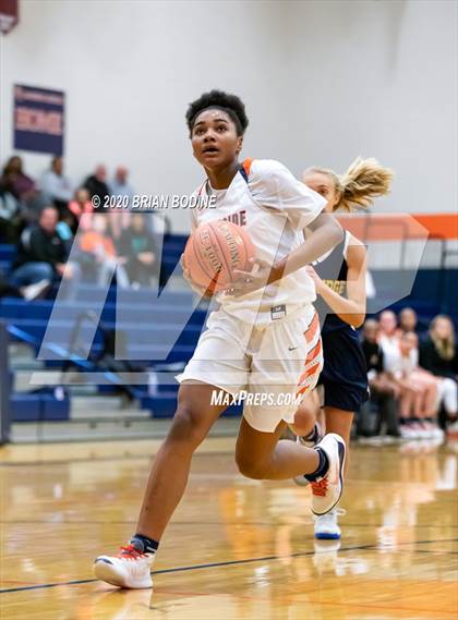 Thumbnail 3 in Bainbridge @ Eastside Catholic photogallery.