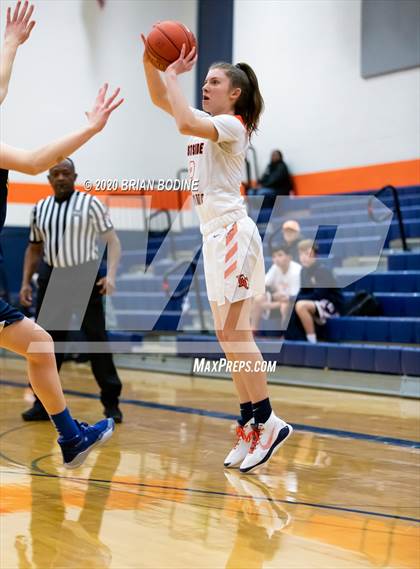 Thumbnail 2 in Bainbridge @ Eastside Catholic photogallery.