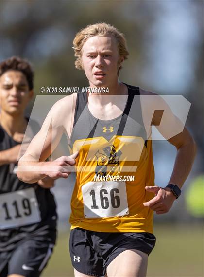 Thumbnail 1 in Lincoln Cross Country Meet photogallery.