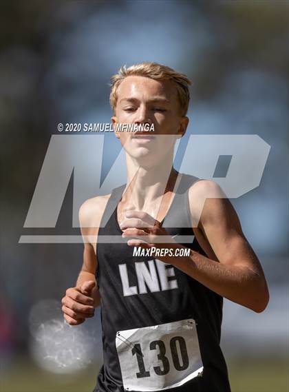Thumbnail 1 in Lincoln Cross Country Meet photogallery.