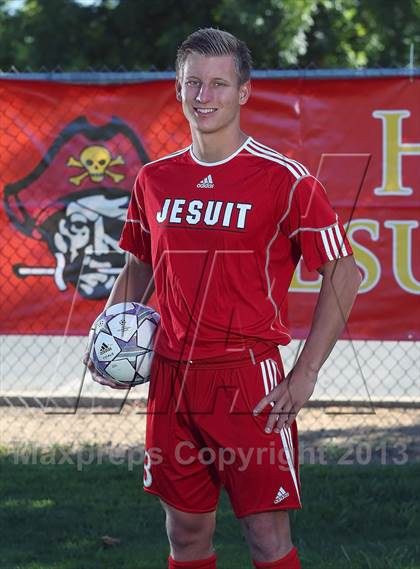 Thumbnail 2 in Jesuit (Preseason Early Contenders Soccer Photo Shoot) photogallery.