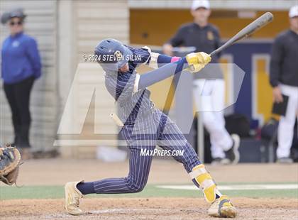 Thumbnail 3 in Bonita Vista vs. Point Loma (CIF SDS Division 2 Final) photogallery.