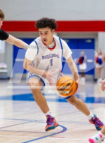 Thumbnail 1 in Del Oro @ Folsom photogallery.