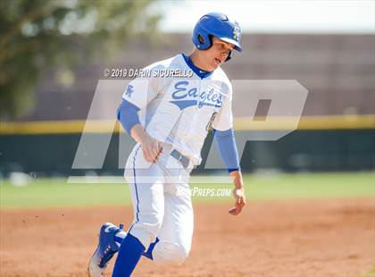 Thumbnail 2 in Santa Margarita vs. Clackamas (Pride Classic) photogallery.