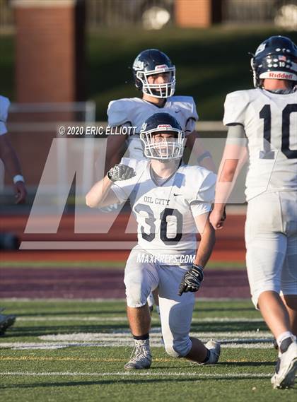 Thumbnail 2 in Oil City vs Juniata (PIAA 4A 1st Round) photogallery.