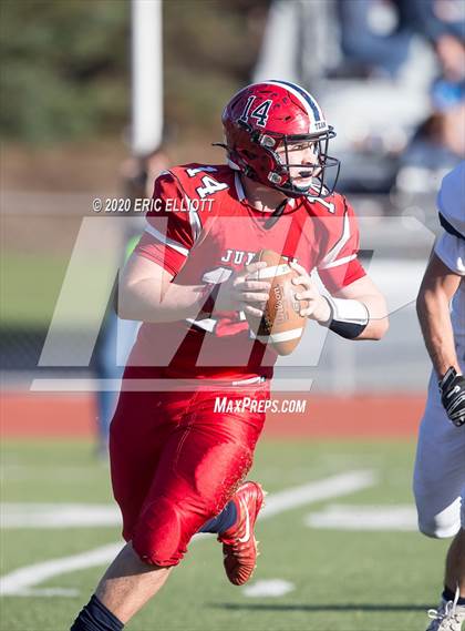 Thumbnail 2 in Oil City vs Juniata (PIAA 4A 1st Round) photogallery.