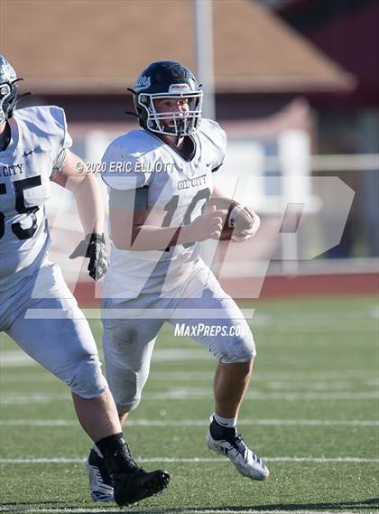 Thumbnail 2 in Oil City vs Juniata (PIAA 4A 1st Round) photogallery.