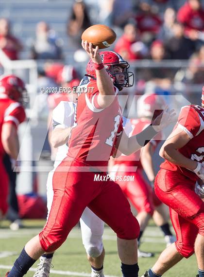 Thumbnail 2 in Oil City vs Juniata (PIAA 4A 1st Round) photogallery.