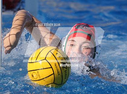 Thumbnail 2 in Helix vs. La Serna (San Diego Beaches Tournament) photogallery.