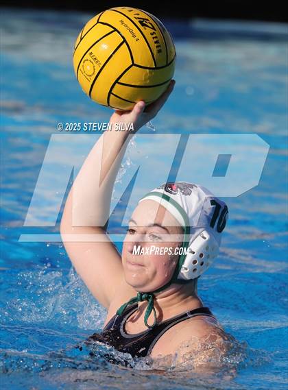 Thumbnail 2 in Helix vs. La Serna (San Diego Beaches Tournament) photogallery.