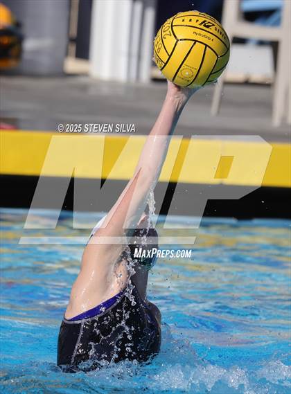 Thumbnail 2 in Helix vs. La Serna (San Diego Beaches Tournament) photogallery.