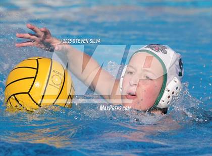 Thumbnail 2 in Helix vs. La Serna (San Diego Beaches Tournament) photogallery.