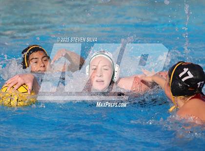 Thumbnail 3 in Helix vs. La Serna (San Diego Beaches Tournament) photogallery.