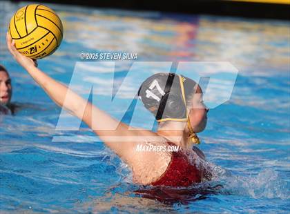 Thumbnail 2 in Helix vs. La Serna (San Diego Beaches Tournament) photogallery.