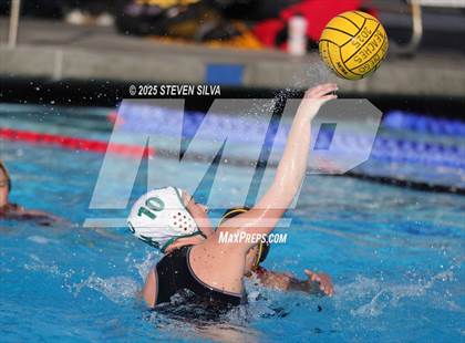 Thumbnail 2 in Helix vs. La Serna (San Diego Beaches Tournament) photogallery.