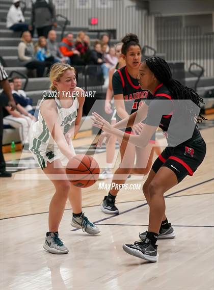 Thumbnail 2 in Bolingbrook vs. Zionsville (Sneakers for Santa Shootout) photogallery.
