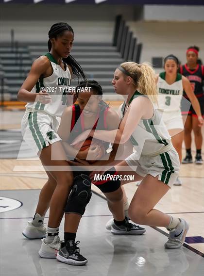 Thumbnail 1 in Bolingbrook vs. Zionsville (Sneakers for Santa Shootout) photogallery.