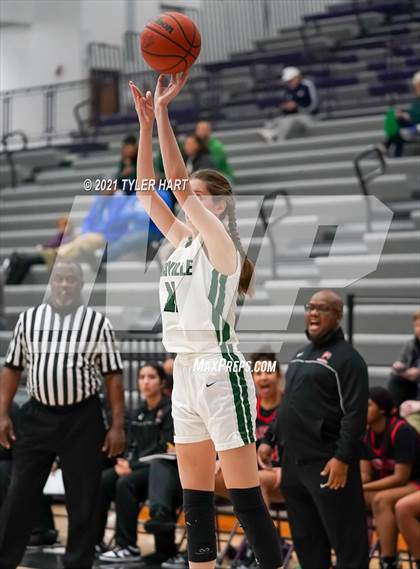 Thumbnail 1 in Bolingbrook vs. Zionsville (Sneakers for Santa Shootout) photogallery.