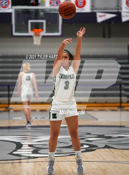Thumbnail 1 in Bolingbrook vs. Zionsville (Sneakers for Santa Shootout) photogallery.
