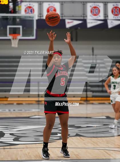 Thumbnail 3 in Bolingbrook vs. Zionsville (Sneakers for Santa Shootout) photogallery.