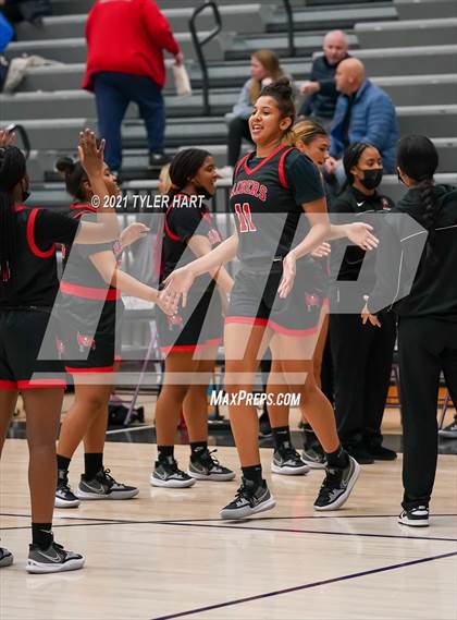 Thumbnail 1 in Bolingbrook vs. Zionsville (Sneakers for Santa Shootout) photogallery.