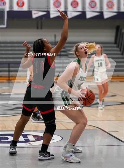 Thumbnail 3 in Bolingbrook vs. Zionsville (Sneakers for Santa Shootout) photogallery.