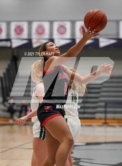 Thumbnail 3 in Bolingbrook vs. Zionsville (Sneakers for Santa Shootout) photogallery.