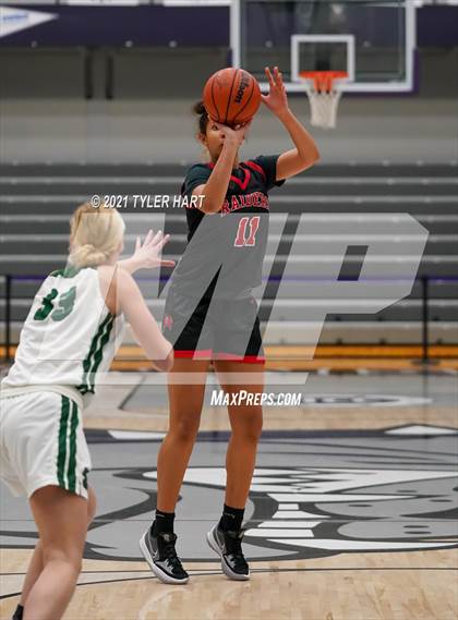 Thumbnail 3 in Bolingbrook vs. Zionsville (Sneakers for Santa Shootout) photogallery.