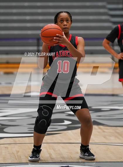 Thumbnail 1 in Bolingbrook vs. Zionsville (Sneakers for Santa Shootout) photogallery.