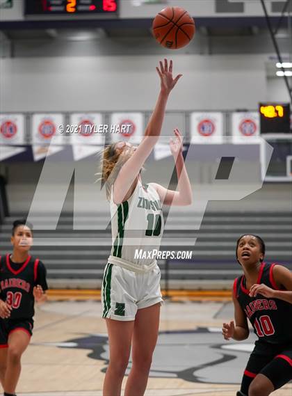 Thumbnail 1 in Bolingbrook vs. Zionsville (Sneakers for Santa Shootout) photogallery.