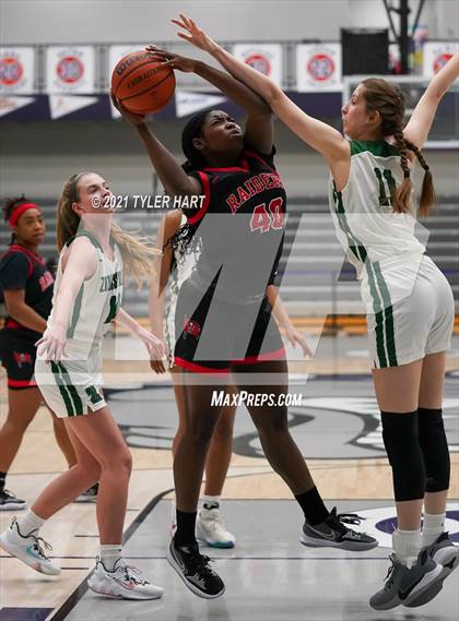 Thumbnail 3 in Bolingbrook vs. Zionsville (Sneakers for Santa Shootout) photogallery.