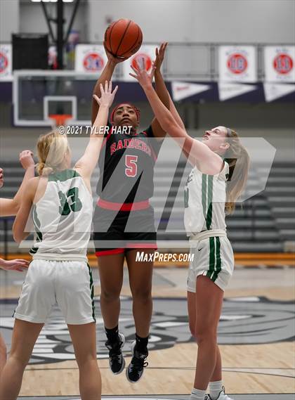 Thumbnail 3 in Bolingbrook vs. Zionsville (Sneakers for Santa Shootout) photogallery.