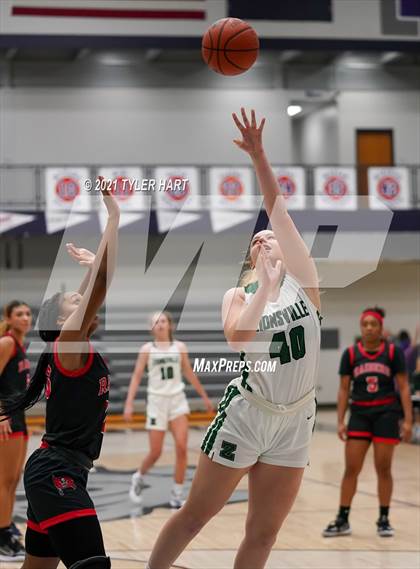 Thumbnail 3 in Bolingbrook vs. Zionsville (Sneakers for Santa Shootout) photogallery.