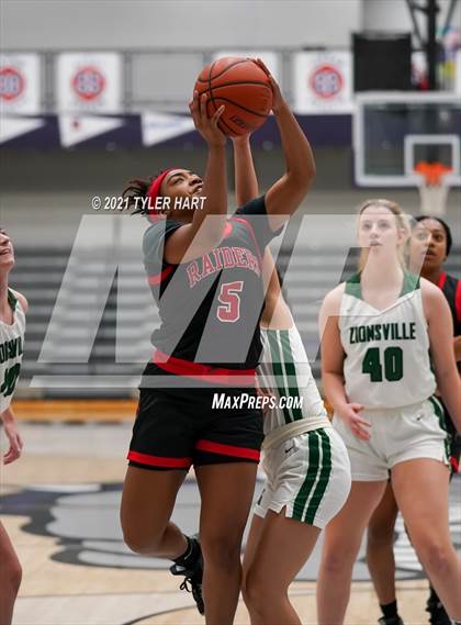 Thumbnail 3 in Bolingbrook vs. Zionsville (Sneakers for Santa Shootout) photogallery.