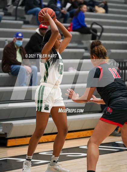Thumbnail 1 in Bolingbrook vs. Zionsville (Sneakers for Santa Shootout) photogallery.