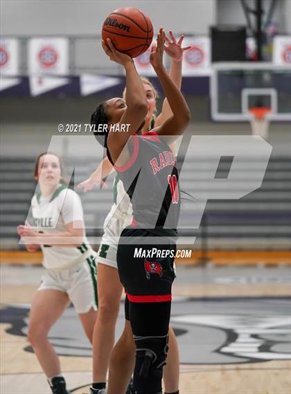 Thumbnail 3 in Bolingbrook vs. Zionsville (Sneakers for Santa Shootout) photogallery.