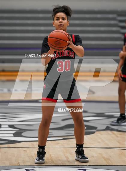 Thumbnail 2 in Bolingbrook vs. Zionsville (Sneakers for Santa Shootout) photogallery.