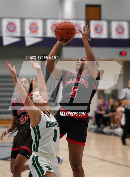 Thumbnail 3 in Bolingbrook vs. Zionsville (Sneakers for Santa Shootout) photogallery.