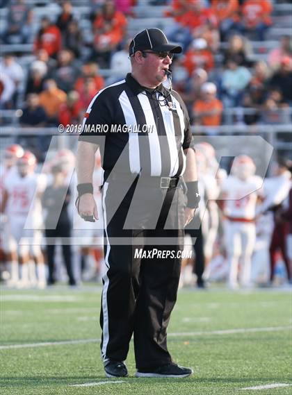 Thumbnail 2 in United @ Mission (UIL 6A D1 Bi-District Playoff) photogallery.