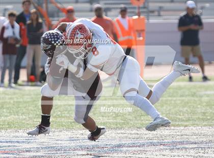 Thumbnail 2 in United @ Mission (UIL 6A D1 Bi-District Playoff) photogallery.
