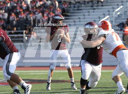 Thumbnail 1 in United @ Mission (UIL 6A D1 Bi-District Playoff) photogallery.