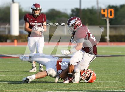 Thumbnail 2 in United @ Mission (UIL 6A D1 Bi-District Playoff) photogallery.