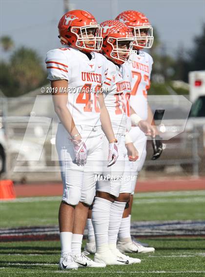 Thumbnail 1 in United @ Mission (UIL 6A D1 Bi-District Playoff) photogallery.