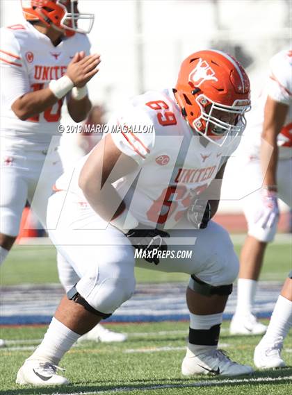 Thumbnail 1 in United @ Mission (UIL 6A D1 Bi-District Playoff) photogallery.