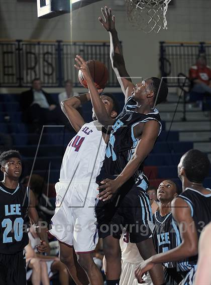 Thumbnail 1 in Huntsville vs. Lee photogallery.