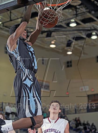 Thumbnail 1 in Huntsville vs. Lee photogallery.