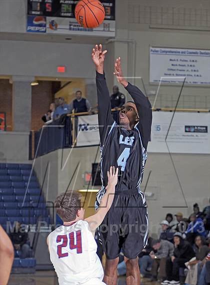 Thumbnail 2 in Huntsville vs. Lee photogallery.