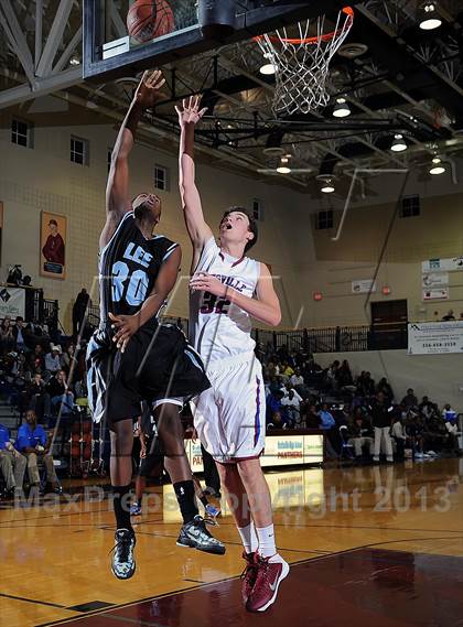 Thumbnail 2 in Huntsville vs. Lee photogallery.