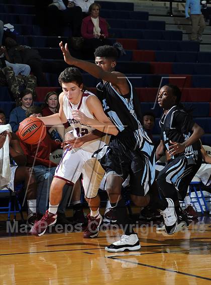 Thumbnail 1 in Huntsville vs. Lee photogallery.