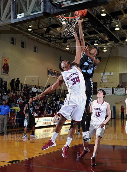 Thumbnail 1 in Huntsville vs. Lee photogallery.